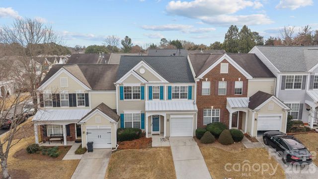8216 Gossomer Bay Drive, Charlotte, NC 28270