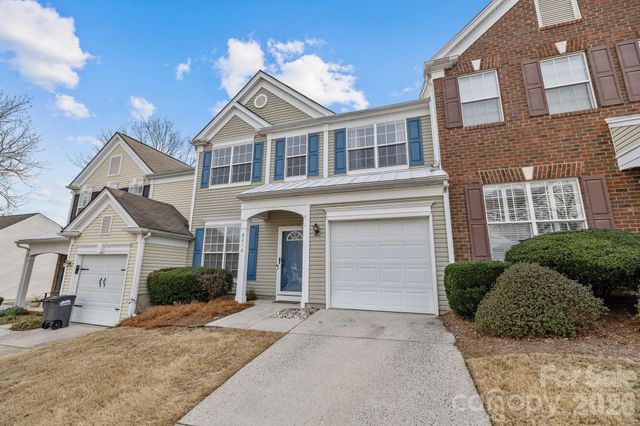 8216 Gossomer Bay Drive, Charlotte, NC 28270
