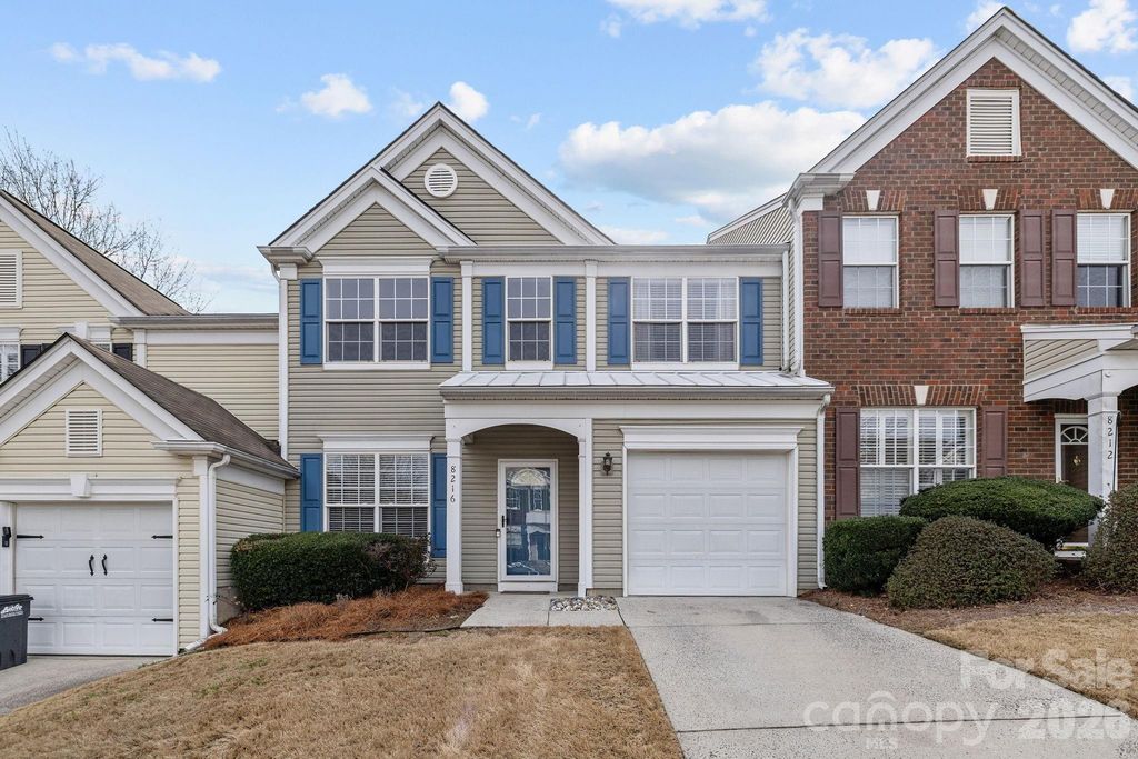8216 Gossomer Bay Drive, Charlotte, NC 28270