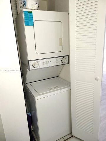 3300 NE 191st St 814, Aventura, FL 33180