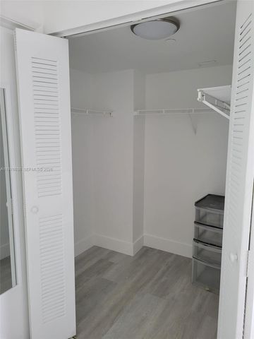 3300 NE 191st St 814, Aventura, FL 33180