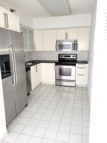 3300 NE 191st St 814, Aventura, FL 33180