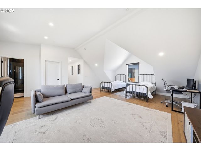 5103 S St, Washougal, WA 98671