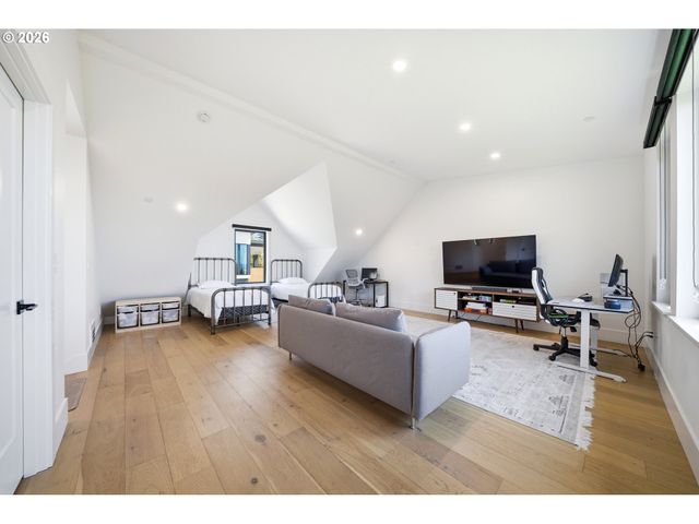 5103 S St, Washougal, WA 98671