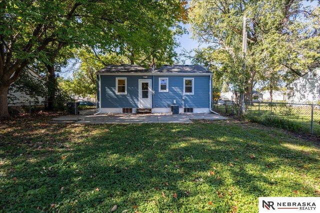 2940 N 41st Street, Lincoln, NE 68504