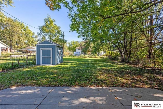 2940 N 41st Street, Lincoln, NE 68504