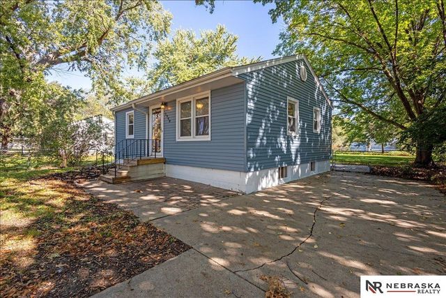 2940 N 41st Street, Lincoln, NE 68504