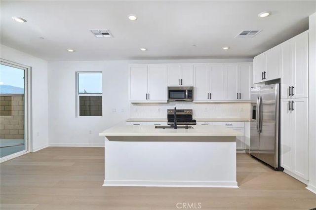 16583 Bottlebrush Lane 2, Fontana, CA 92336