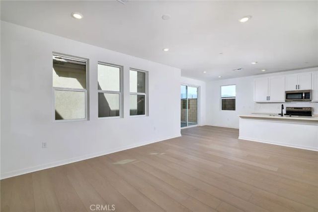 16583 Bottlebrush Lane 2, Fontana, CA 92336