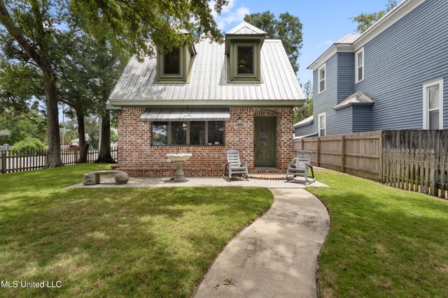 1426 33rd Avenue, Gulfport, MS 39501