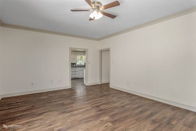 913 Kings Hwy, Shreveport, LA 71104