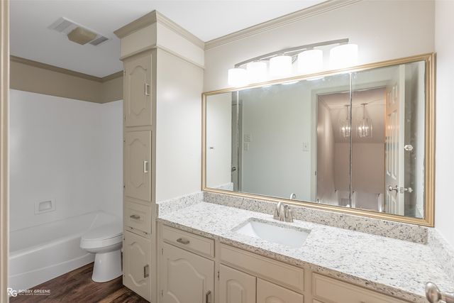 913 Kings Hwy, Shreveport, LA 71104