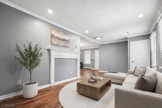 6 Woodlawn Ter, Randolph Twp., NJ 07869