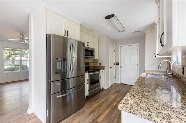 147 Richmond Drive, Dawsonville, GA 30534