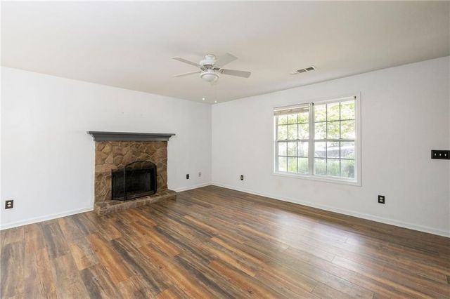 147 Richmond Drive, Dawsonville, GA 30534