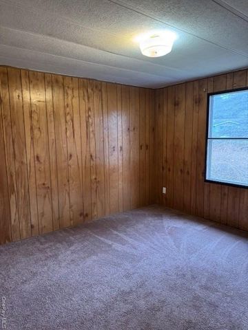 54 Ponderosa RD, Bloomingburg, NY 12721