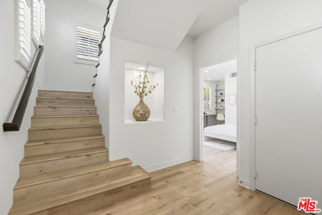 5856 Kiyot Way, Los Angeles, CA 90094