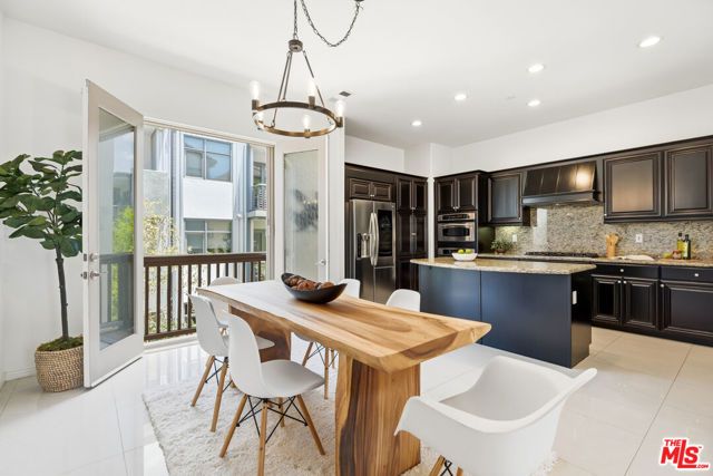5856 Kiyot Way, Los Angeles, CA 90094