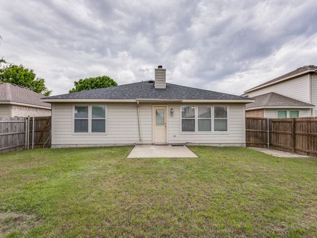 2848 Bluffs Court, Mckinney, TX 75071