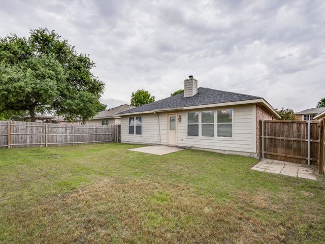 2848 Bluffs Court, Mckinney, TX 75071