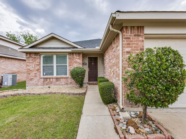 2848 Bluffs Court, Mckinney, TX 75071