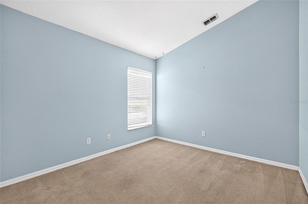 Image 17 of property listing at 4618 CONROY CLUB DRIVE, Orlando, FL 32835