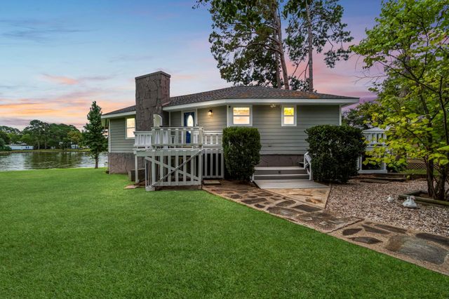 15134 Cozy Cove Lane, Willis, TX 77318