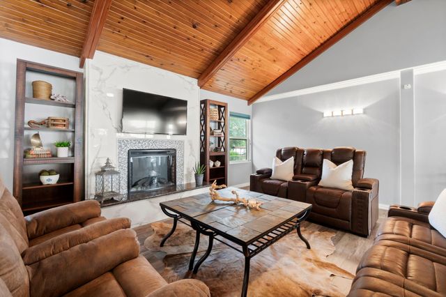 15134 Cozy Cove Lane, Willis, TX 77318