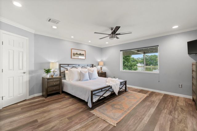 15134 Cozy Cove Lane, Willis, TX 77318