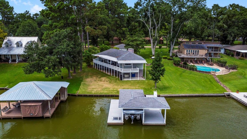 15134 Cozy Cove Lane, Willis, TX 77318
