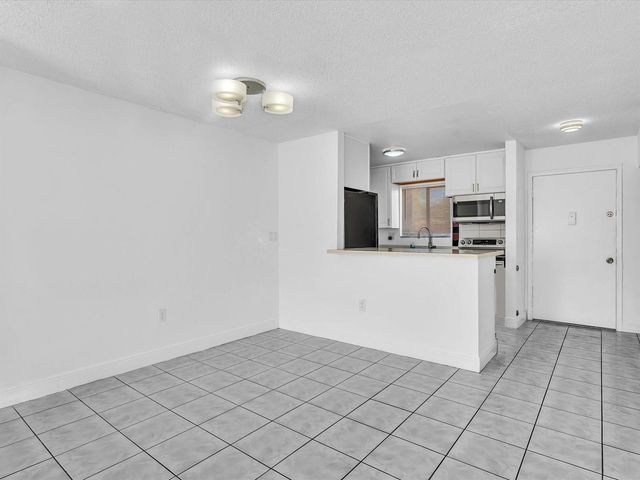 6034 Forest Hill Boulevard 107, West Palm Beach, FL 33415