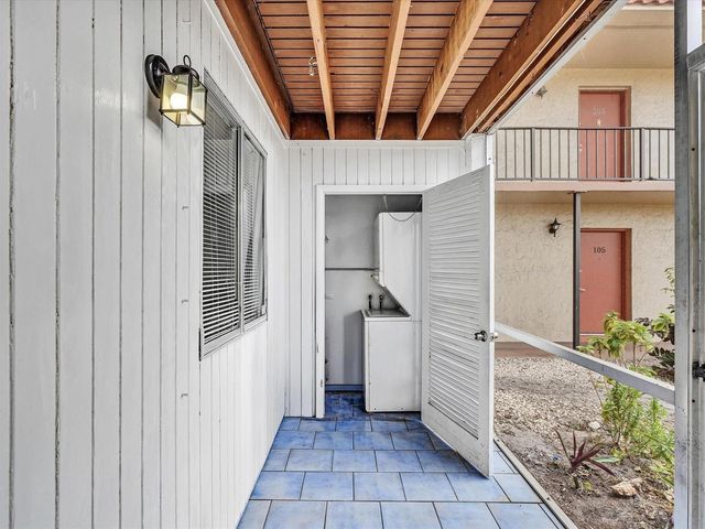 6034 Forest Hill Boulevard 107, West Palm Beach, FL 33415
