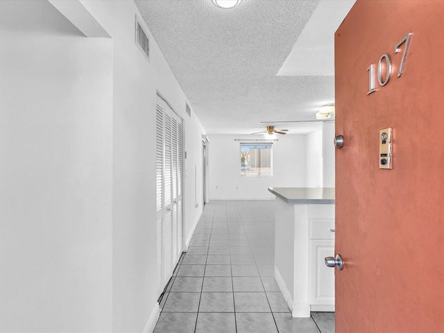 6034 Forest Hill Boulevard 107, West Palm Beach, FL 33415