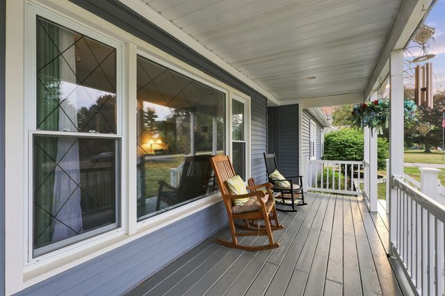 6136 Hugh Street, Burton, MI 48509