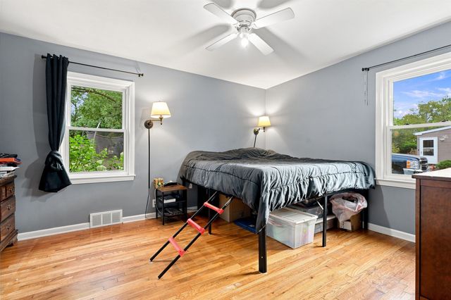 6136 Hugh Street, Burton, MI 48509