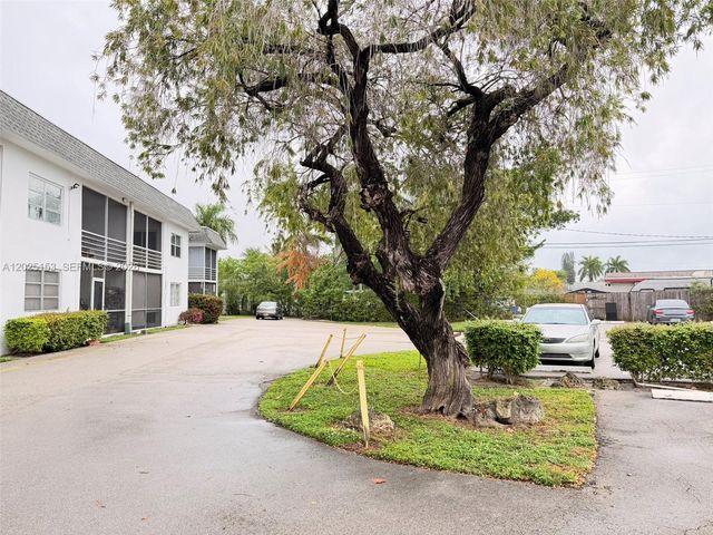 6503 Winfield Blvd 111-D, Margate, FL 33063