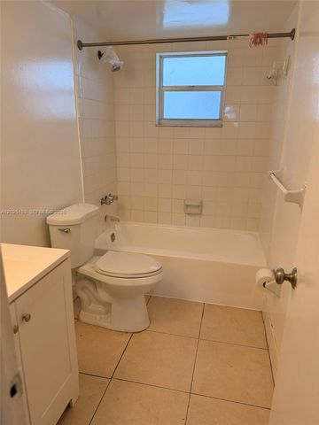 6503 Winfield Blvd 111-D, Margate, FL 33063
