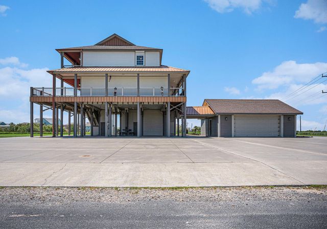 883 Gulf Cedar Drive, Port Bolivar, TX 77650