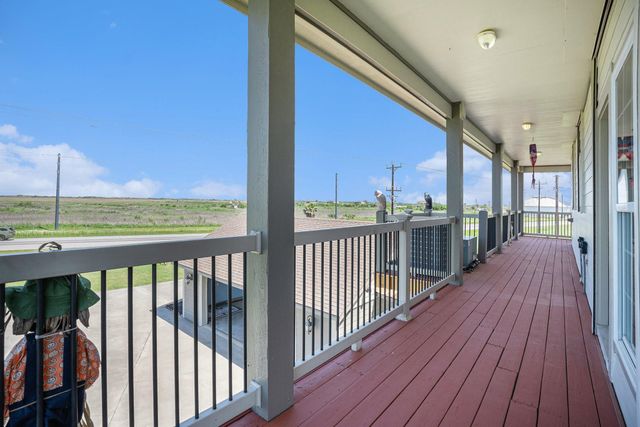 883 Gulf Cedar Drive, Port Bolivar, TX 77650