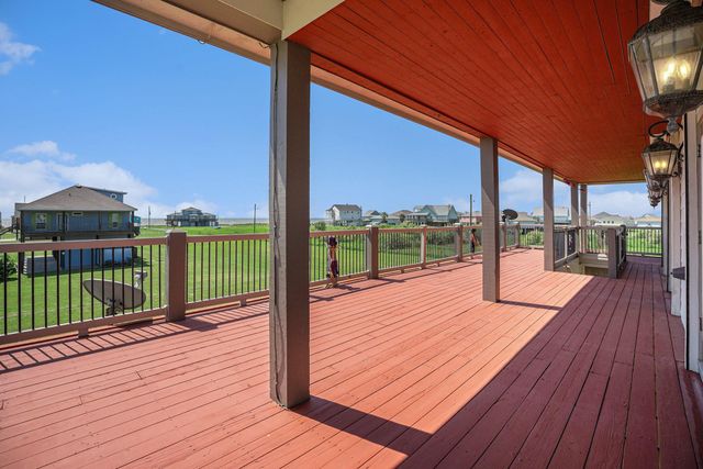 883 Gulf Cedar Drive, Port Bolivar, TX 77650