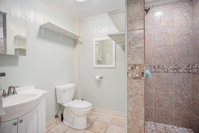 883 Gulf Cedar Drive, Port Bolivar, TX 77650
