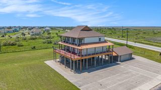 883 Gulf Cedar Drive, Port Bolivar, TX 77650