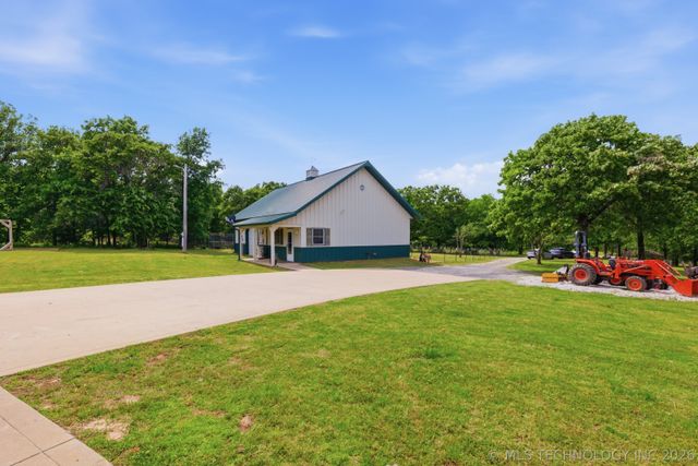 19405 S Champ Johnson Road, Bixby, OK 74008