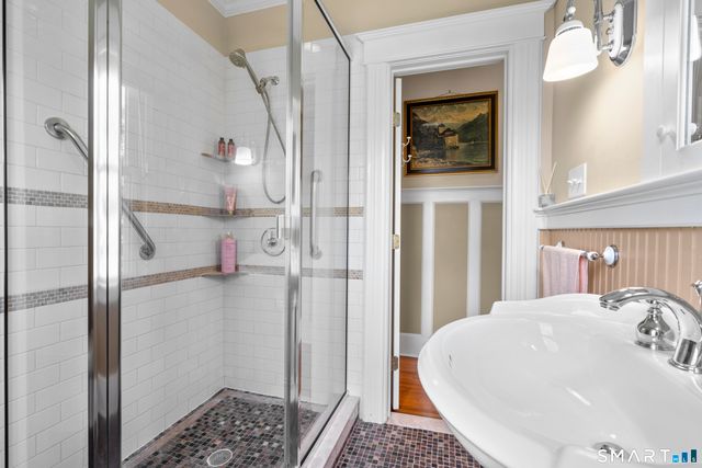 55 Clovelly Road, Stamford, CT 06902