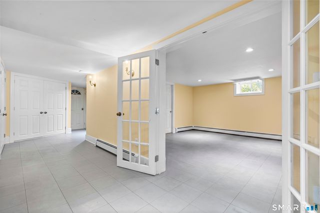 55 Clovelly Road, Stamford, CT 06902