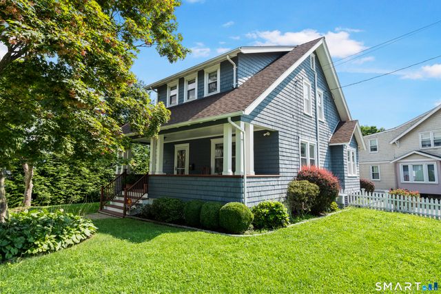 55 Clovelly Road, Stamford, CT 06902
