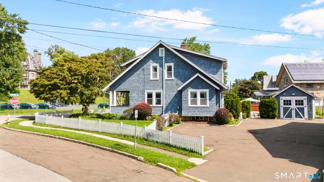 55 Clovelly Road, Stamford, CT 06902