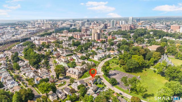 55 Clovelly Road, Stamford, CT 06902