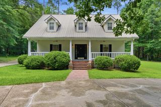 310 Quail Hollow Pl, Hattiesburg, MS 39402