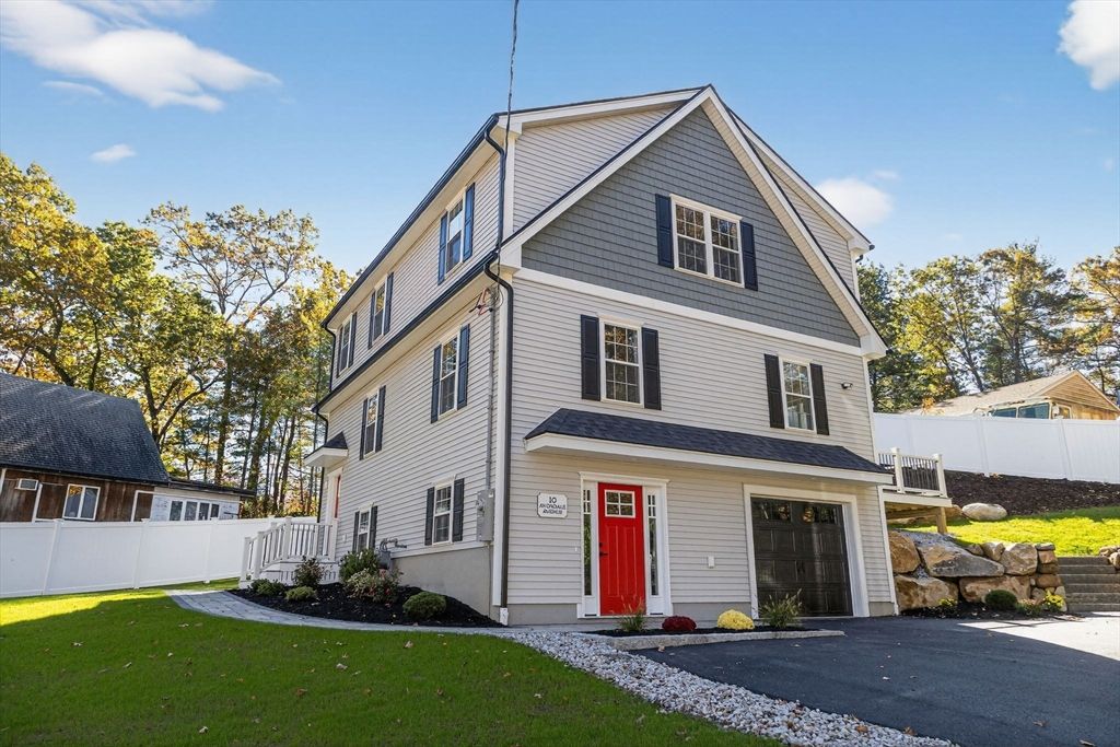 10 Avondale Ave, Billerica, MA 01821